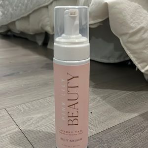 Pink Lily Beauty Luxury Tan Sunless Tanning Foam Light Medium with glove